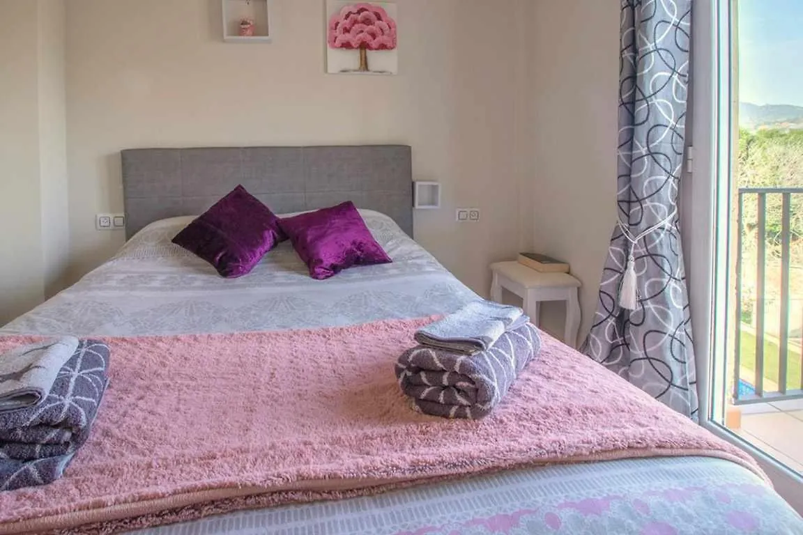 Holiday home Casa Nuria Con Piscina Publica Y Solarium Villa Bescano